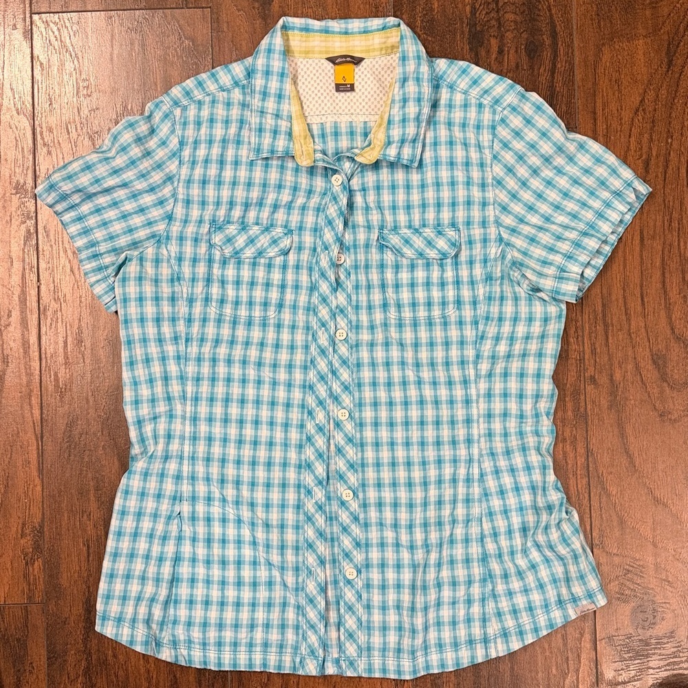 Eddie Bauer Women’s Short Sleeve Button Up blue Plaid Shirt size Medium (Q4)